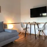 Modernes - Ruhig, Zentrumsnah, Abendsonnige Loggia Apartamento *