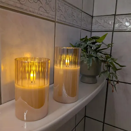 Apartmán Modernes - Ruhig, Zentrumsnah, Abendsonnige Loggia *