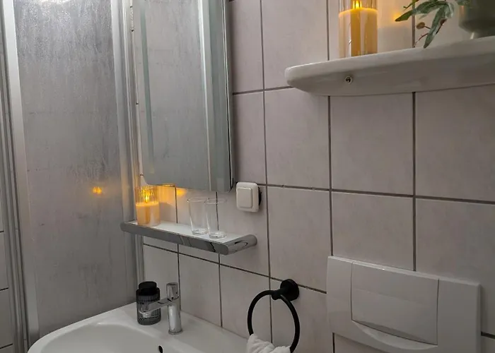 Apartment Modernes - Ruhig, Zentrumsnah, Abendsonnige Loggia Bad Fussing